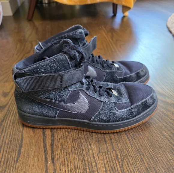 Nike High-Top Sneakers in Black Size 9 Women - Picture 1 of 7
